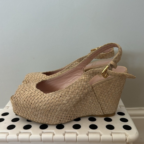 Stuart Weitzman Wedges size 7.5 - Picture 5 of 9
